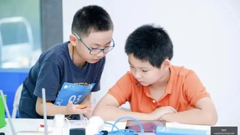 比利时迎战土耳其：首发对决丁丁与居莱尔一较高下，蒂莱曼斯领衔，卢卡库替补待发2026战局前瞻